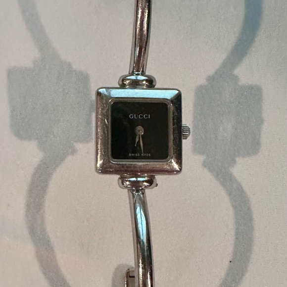 Gucci Silver and Black Square Watch - Picture 1 of 5